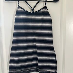 Lululemon black and white striped tank top size 8